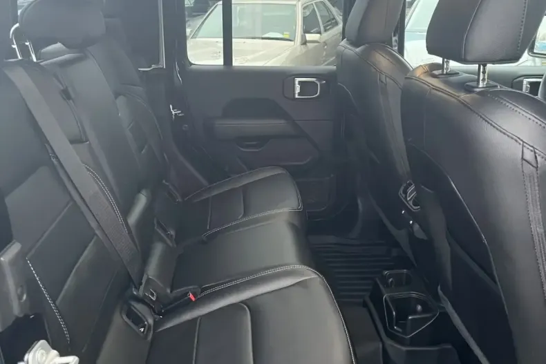Jeep Gladiator din 2024 cu 9.620 km - oferta JEE193202 - foto 14