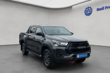 Toyota Hilux din 2023 - oferta TOY193203