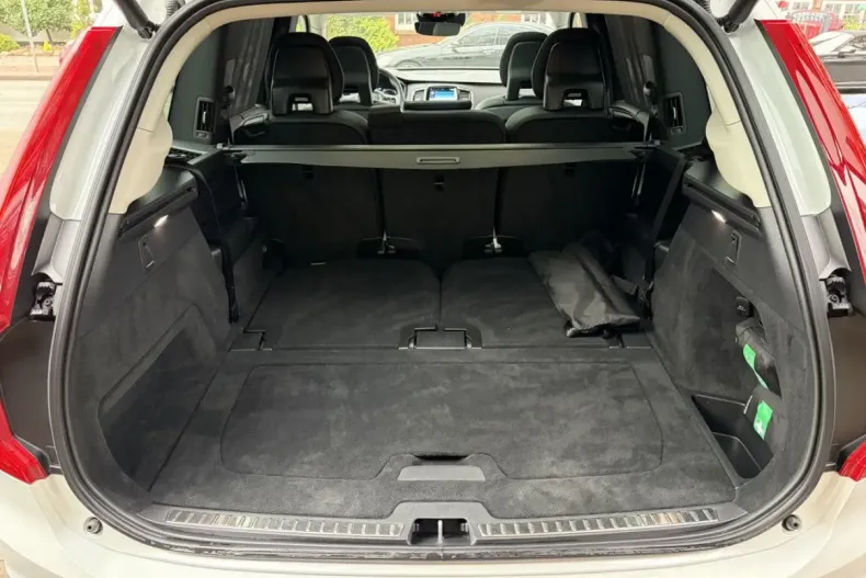 Volvo XC90 din 2021 cu 91.600 km - oferta VOL193207 - foto 28