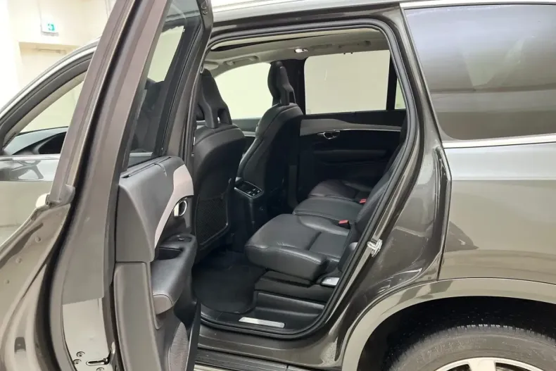 Volvo XC90 din 2021 cu 91.322 km - oferta VOL193210 - foto 9