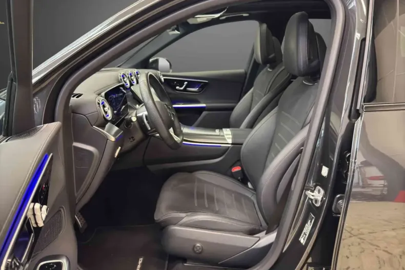 Mercedes-Benz GLC 200 (Clasa GLC) din 2024 cu 22.385 km - oferta MER193219 - foto 7