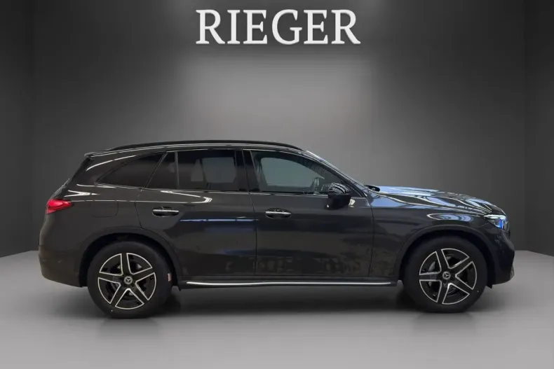 Mercedes-Benz GLC 200 (Clasa GLC) din 2024 cu 22.385 km - oferta MER193219 - foto 13