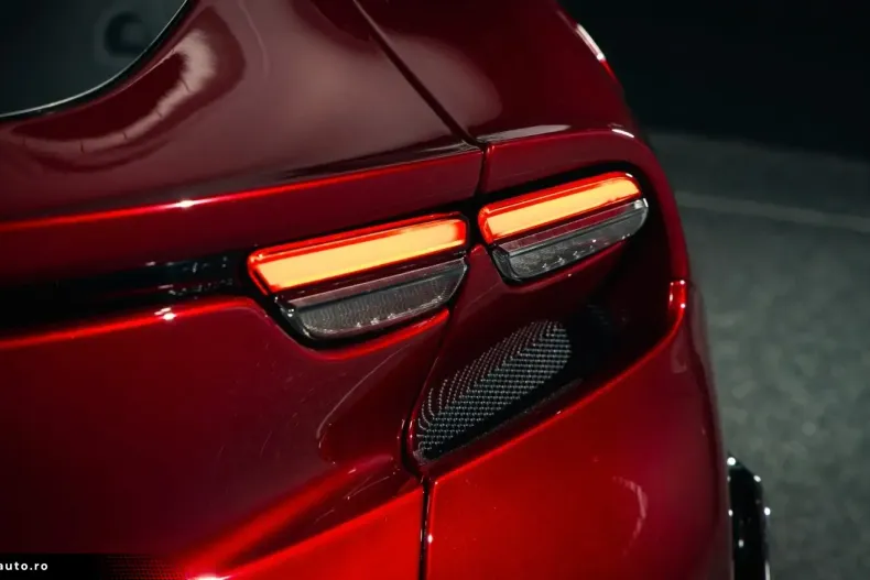 Ferrari Purosangue din 2024 cu 3.141 km - oferta FER193227 - foto 11