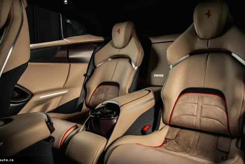 Ferrari Purosangue din 2024 cu 3.141 km - oferta FER193227 - foto 25