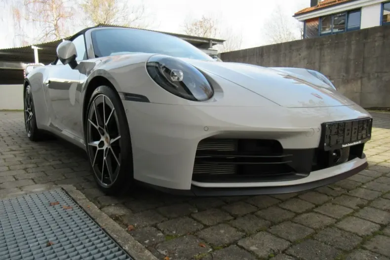 Porsche 992 din 2025 cu 8.900 km - oferta POR193231 - foto 1