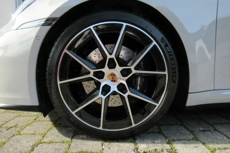 Porsche 992 din 2025 cu 8.900 km - oferta POR193231 - foto 19