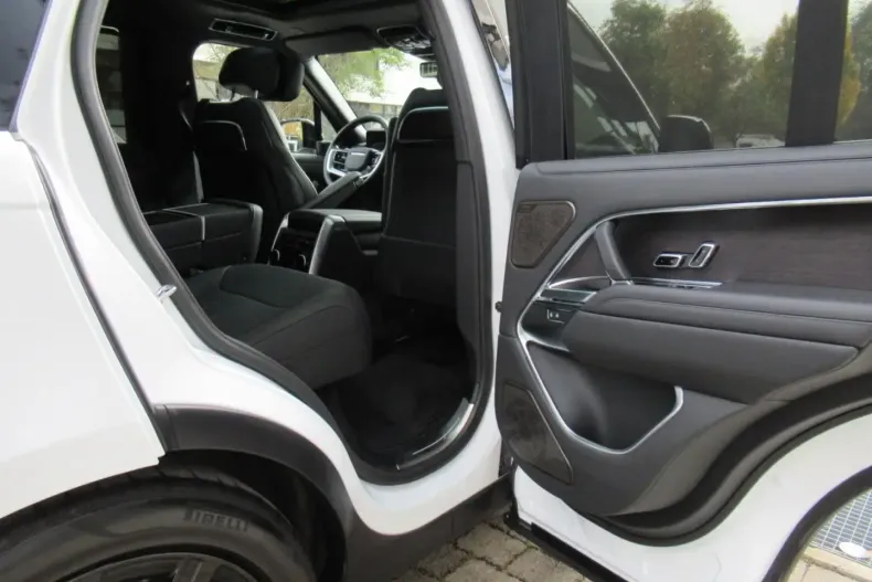 Land Rover Range Rover din 2024 cu 35.000 km - oferta LAN193232 - foto 14