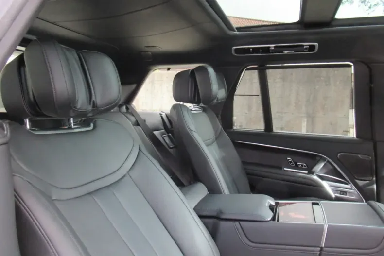 Land Rover Range Rover din 2024 cu 35.000 km - oferta LAN193232 - foto 15