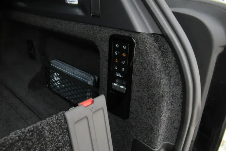 Land Rover Range Rover din 2024 cu 35.000 km - oferta LAN193232 - foto 19