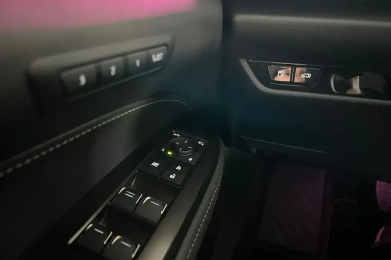 Lexus NX 350h din 2024 cu 24.534 km - oferta LEX193243 - foto 26