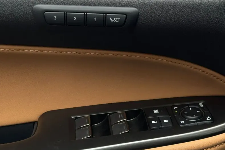 Lexus NX 350h din 2024 cu 16.300 km - oferta LEX193245 - foto 7