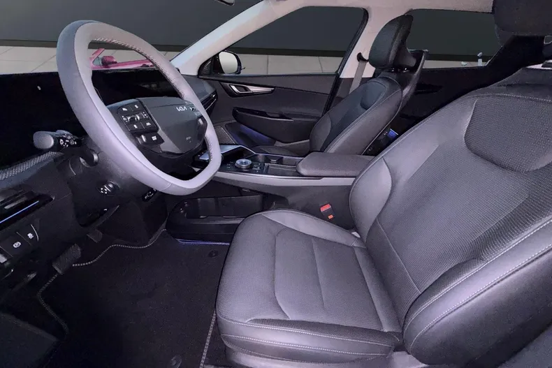 Kia EV6 din 2026 cu 10 km - oferta KIA193249 - foto 9