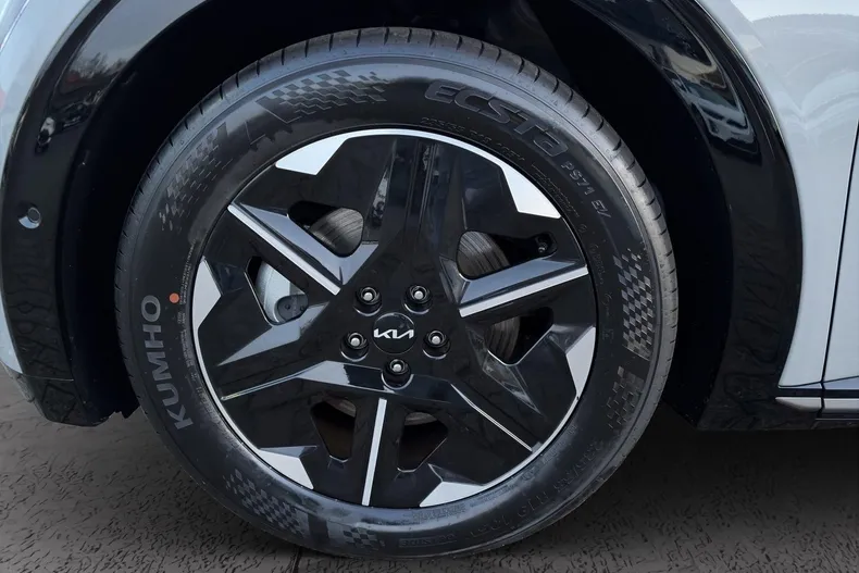 Kia EV6 din 2026 cu 10 km - oferta KIA193249 - foto 19