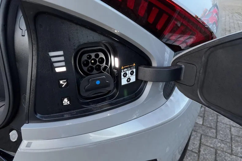 Kia EV6 din 2026 cu 10 km - oferta KIA193249 - foto 21