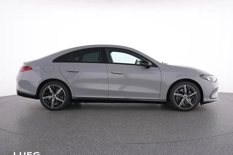 Mercedes-Benz CLA 200 (Clasa CLA) din 2026 cu 4.900 km - oferta MER193252 - foto 11