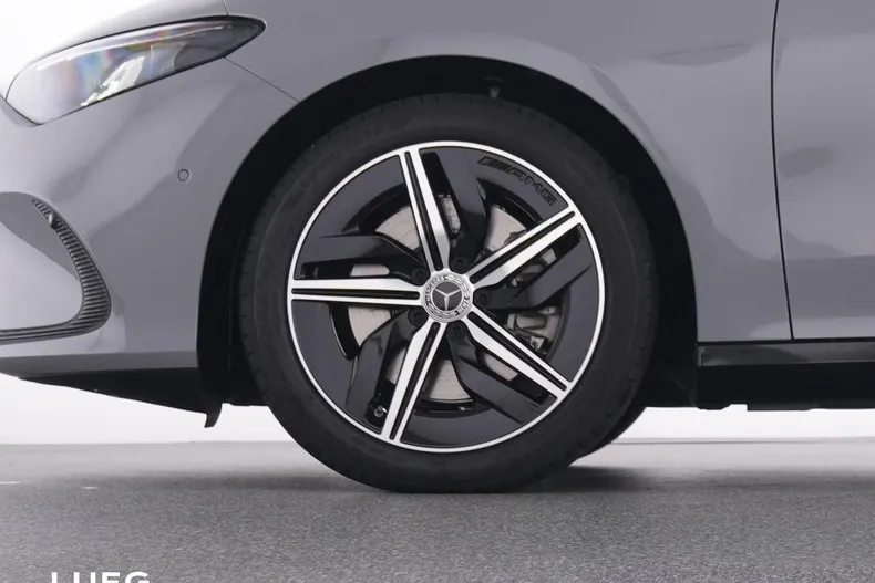 Mercedes-Benz CLA 200 (Clasa CLA) din 2026 cu 4.900 km - oferta MER193252 - foto 19