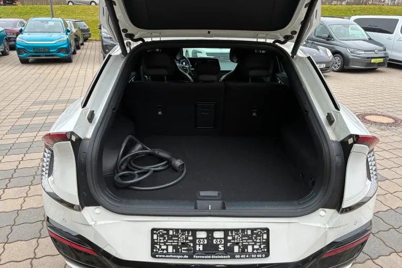 Kia EV6 din 2023 cu 43.120 km - oferta KIA193253 - foto 9
