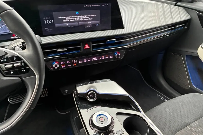 Kia EV6 din 2023 cu 43.120 km - oferta KIA193253 - foto 12