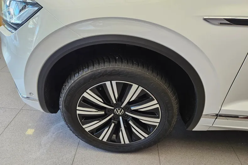 Volkswagen Touareg din 2022 cu 98.000 km - oferta VOL193259 - foto 8