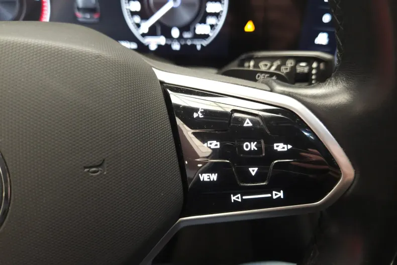 Volkswagen Touareg din 2022 cu 98.000 km - oferta VOL193259 - foto 23