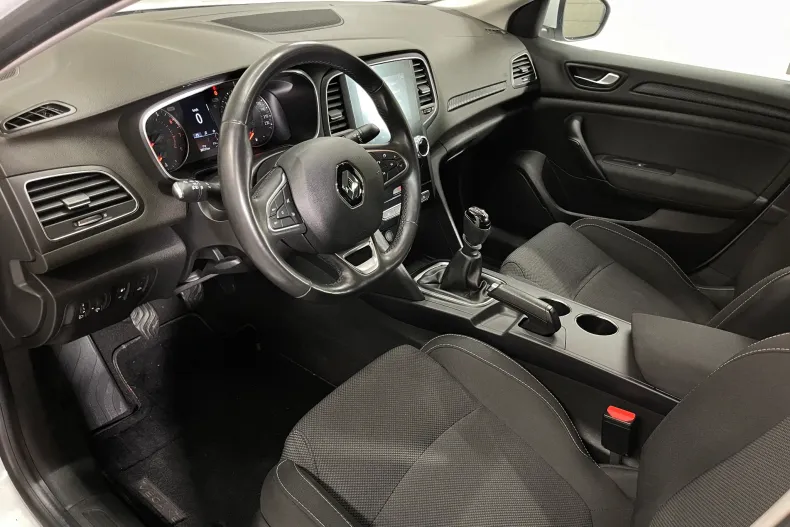 Renault Megane din 2023 cu 84.115 km - oferta REN193261 - foto 5