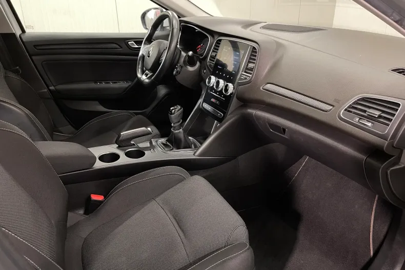 Renault Megane din 2023 cu 84.115 km - oferta REN193261 - foto 9