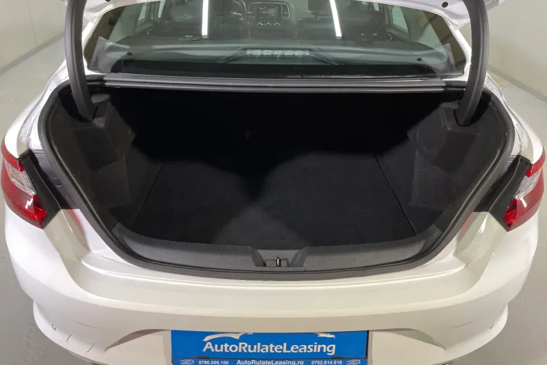 Renault Megane din 2023 cu 84.115 km - oferta REN193261 - foto 11