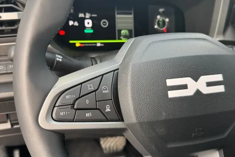 Dacia Bigster din 2025 cu 2.395 km - oferta DAC193267 - foto 17