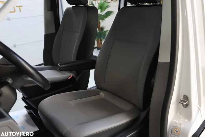 Volkswagen Caravelle din 2022 cu 172.248 km - oferta VOL193270 - foto 9