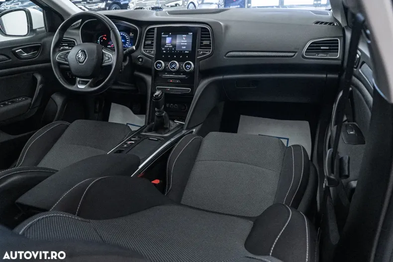 Renault Megane din 2023 cu 131.400 km - oferta REN193275 - foto 2