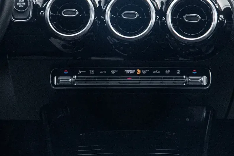 Mercedes-Benz CLA 250 (Clasa CLA) din 2022 cu 155.000 km - oferta MER193276 - foto 4