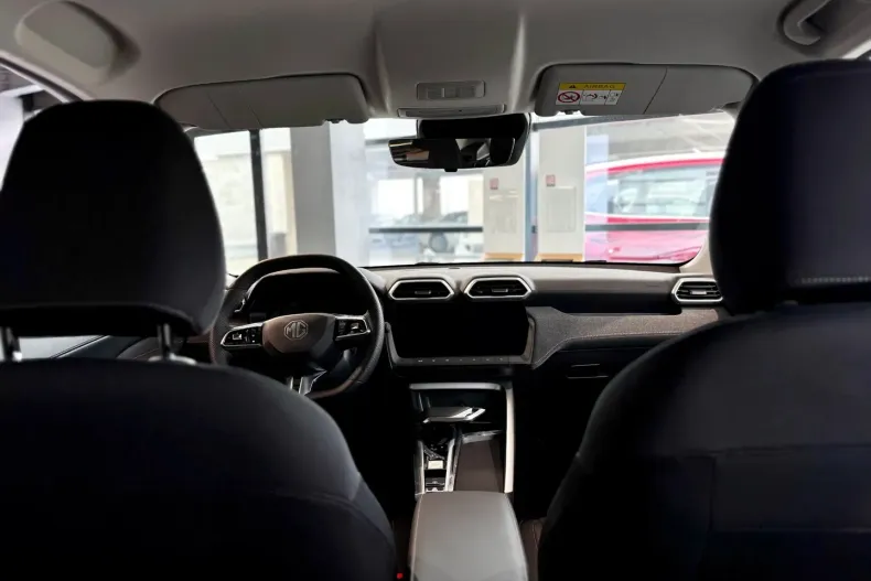 MG ZS HEV din 2025 cu 50 km - oferta MG0193279 - foto 7