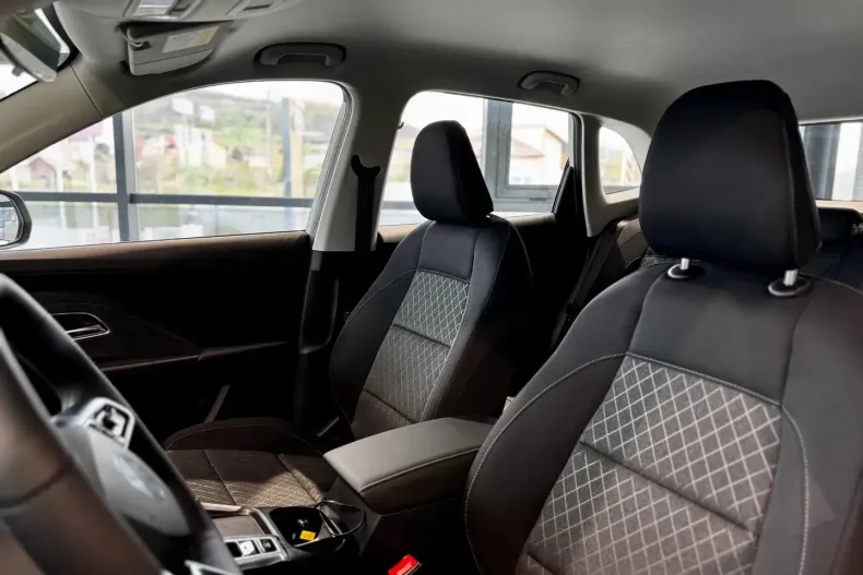 MG ZS HEV din 2025 cu 50 km - oferta MG0193279 - foto 11