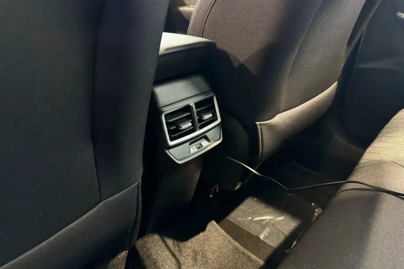 MG ZS HEV din 2025 cu 50 km - oferta MG0193279 - foto 12