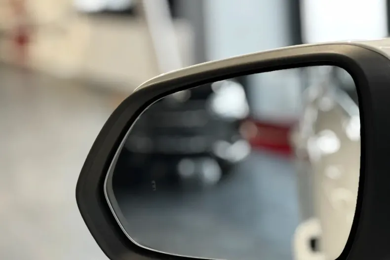 MG ZS HEV din 2025 cu 50 km - oferta MG0193279 - foto 15