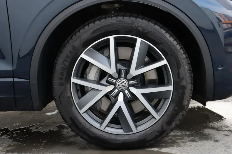 Volkswagen Touareg din 2023 cu 17.768 km - oferta VOL193289 - foto 23
