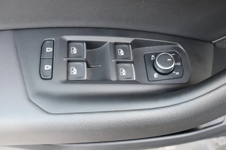 Volkswagen Touareg din 2023 cu 17.768 km - oferta VOL193289 - foto 32