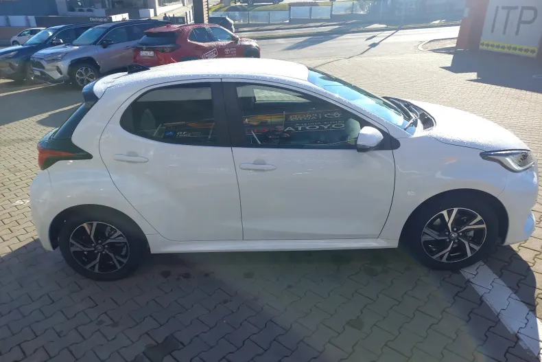 Toyota Yaris din 2025 cu 2.325 km - oferta TOY193291 - foto 12