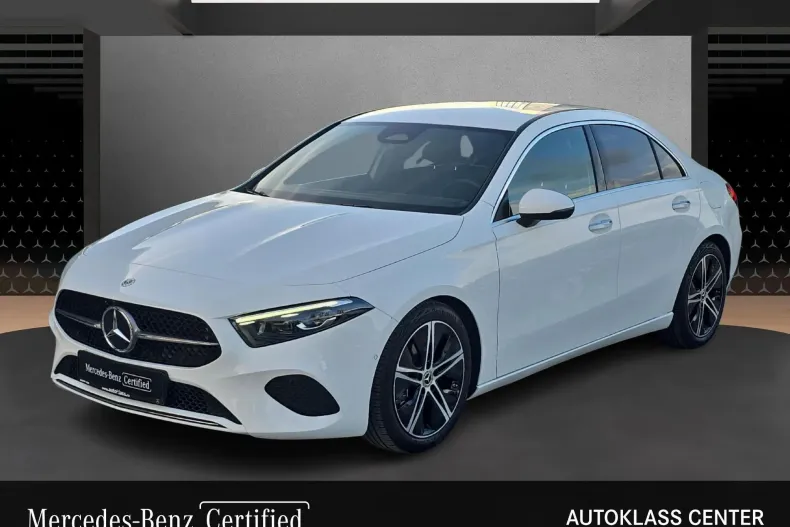 Mercedes-Benz A 200 (Clasa A) din 2025 cu 17.958 km - oferta MER193293 - foto 1