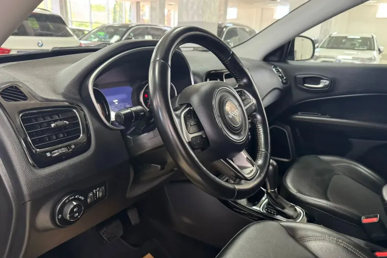 Jeep Compass din 2020 cu 179.200 km - oferta JEE193299 - foto 4