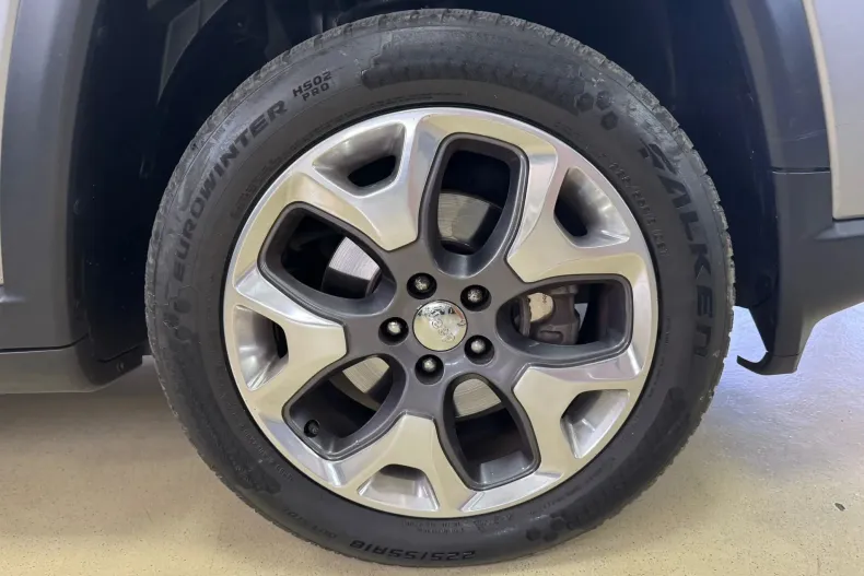 Jeep Compass din 2020 cu 179.200 km - oferta JEE193299 - foto 6