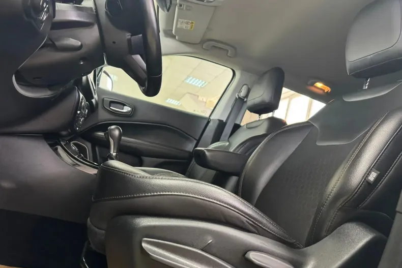 Jeep Compass din 2020 cu 179.200 km - oferta JEE193299 - foto 13