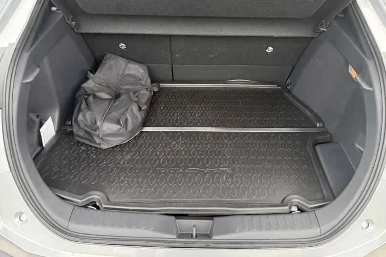 Toyota C-HR din 2025 cu 8.274 km - oferta TOY193301 - foto 11