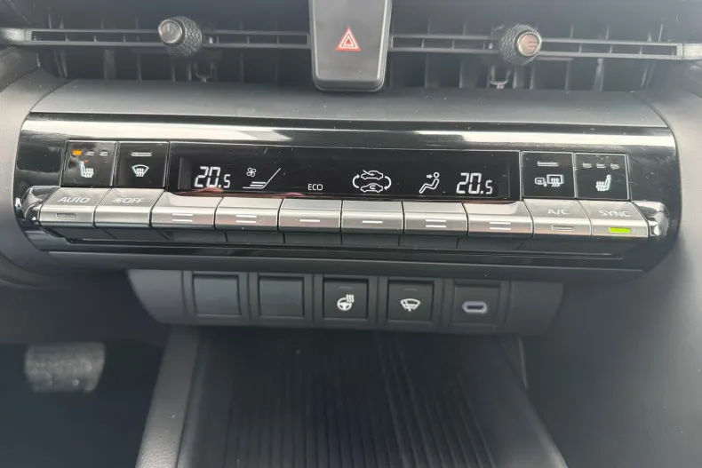 Toyota C-HR din 2025 cu 8.274 km - oferta TOY193301 - foto 21