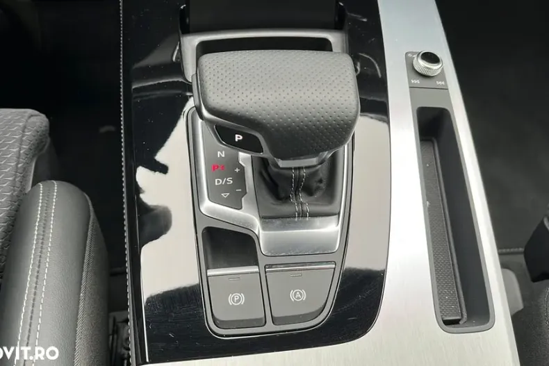 Audi Q5 din 2024 cu 15.990 km - oferta AUD193305 - foto 13