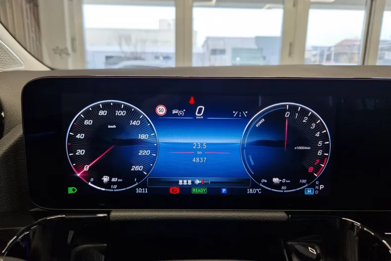 Mercedes-Benz GLA din 2025 cu 4.840 km - oferta MER193306 - foto 14