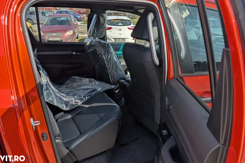Toyota Hilux din 2025 cu 13 km - oferta TOY193311 - foto 12