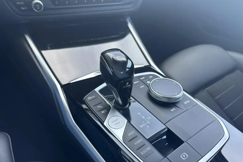 BMW 330e (Seria 3) din 2020 cu 75.957 km - oferta BMW193312 - foto 19