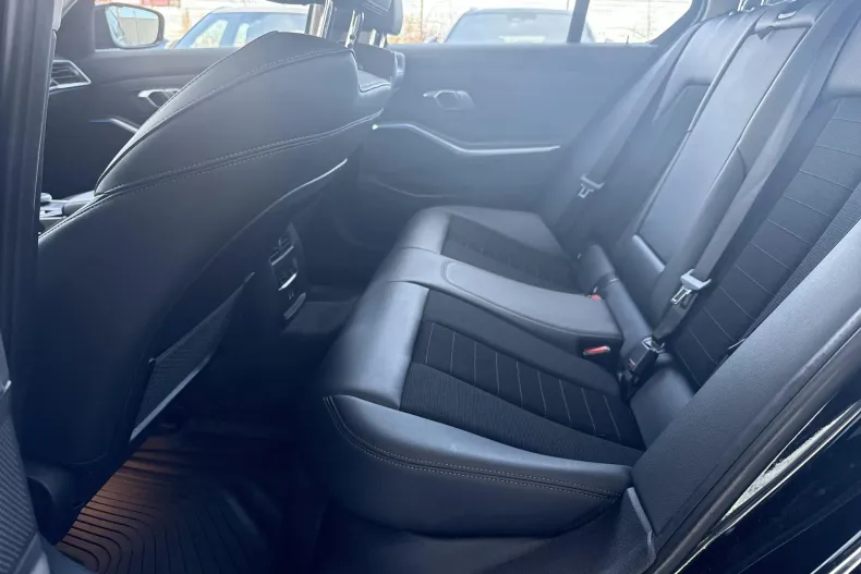 BMW 330e (Seria 3) din 2020 cu 75.957 km - oferta BMW193312 - foto 21