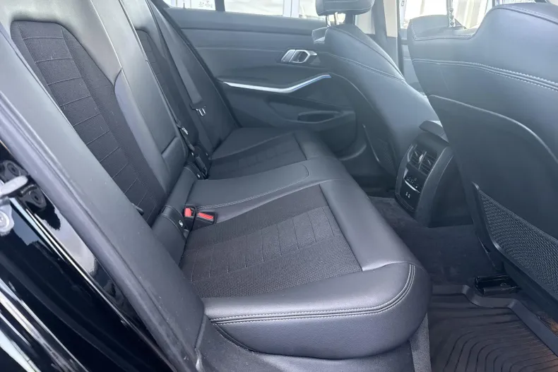 BMW 330e (Seria 3) din 2020 cu 75.957 km - oferta BMW193312 - foto 24